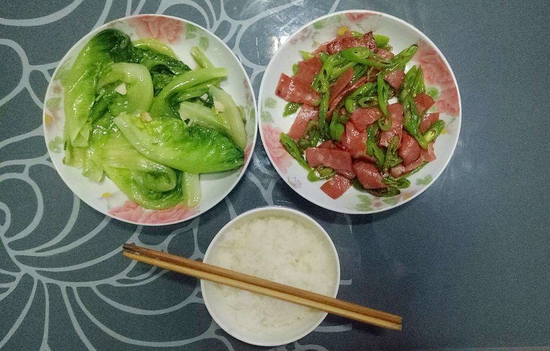 晚飯后養(yǎng)生小知識，晚飯時按序做5件事，舒暢安康還養(yǎng)身！
