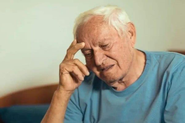 為什么會出現老年癡呆？老年癡呆一般的誘發條件！